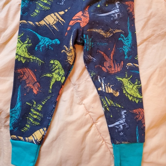 NWT Cat & Jack Dino PJ Set - Picture 4 of 5